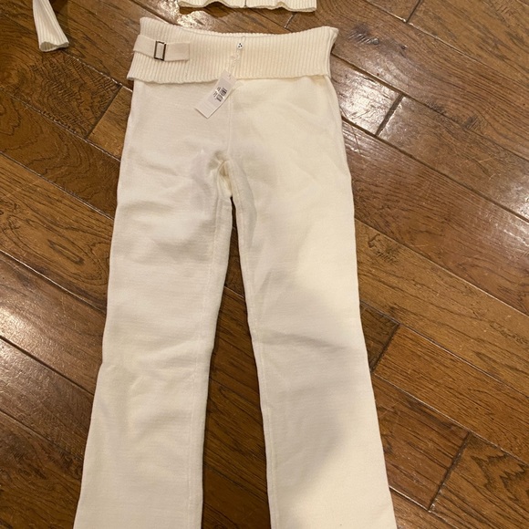 New!💕 Frankie’s Bikini set 💕Fleur cloud low rise knit pants Aimee cloud hoodie - Picture 6 of 10